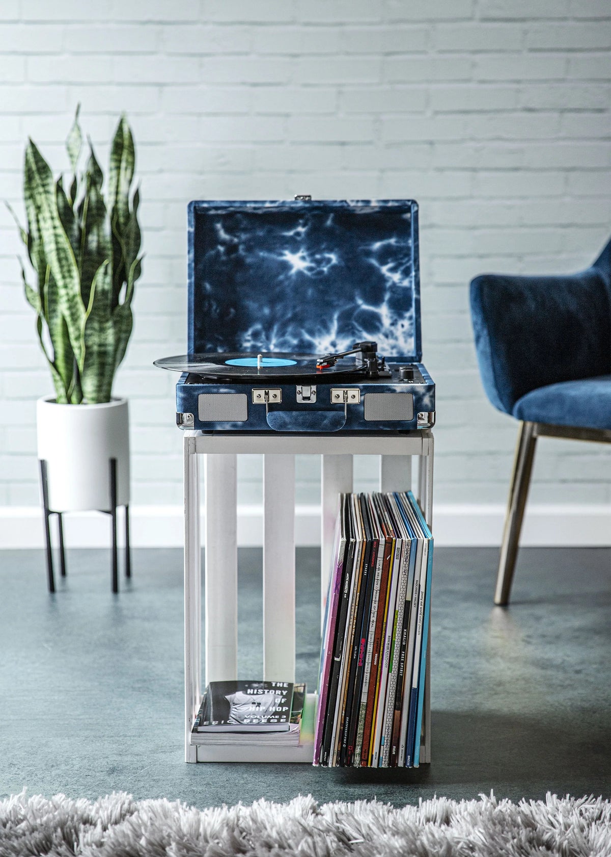 Vinyl Record Player with Speakers and Bluetooth Turntable W25205
