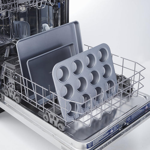 12-cup Nonstick Cupcake/Muffin Pan O658825