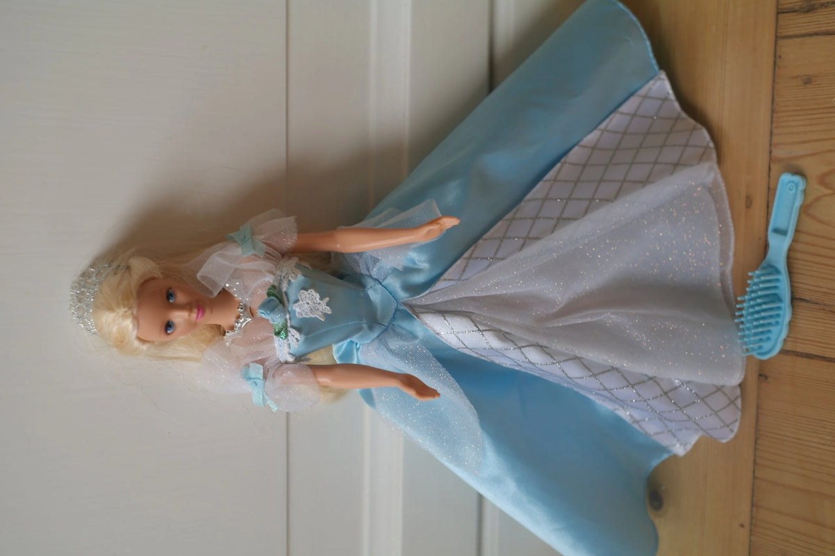 Barbie Doll 1998 NRFB Y19174
