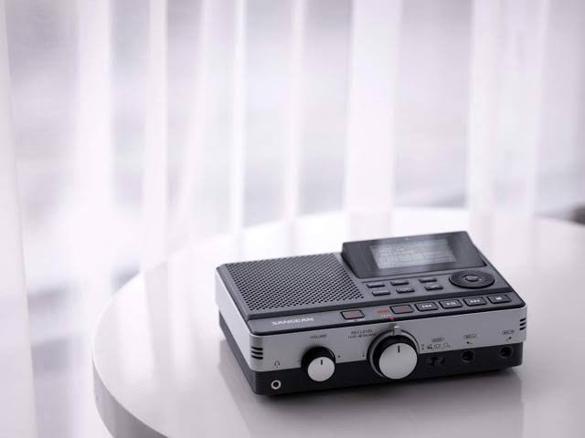 Black Digital MP3 Recorder J106