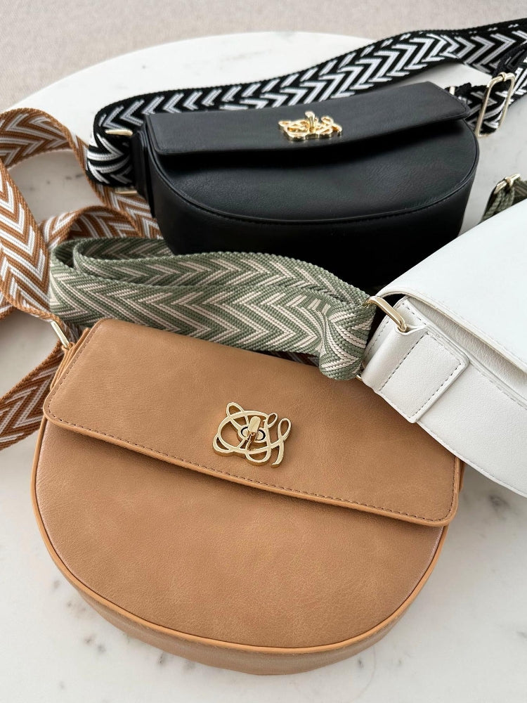 Half Moon Shoulder Bag E517904