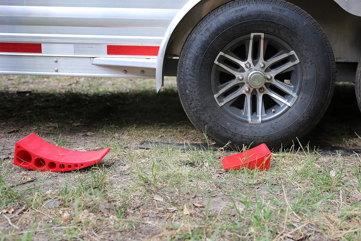 2-Pack Camper Leveler & Chock Set with Rubber Mats P6249