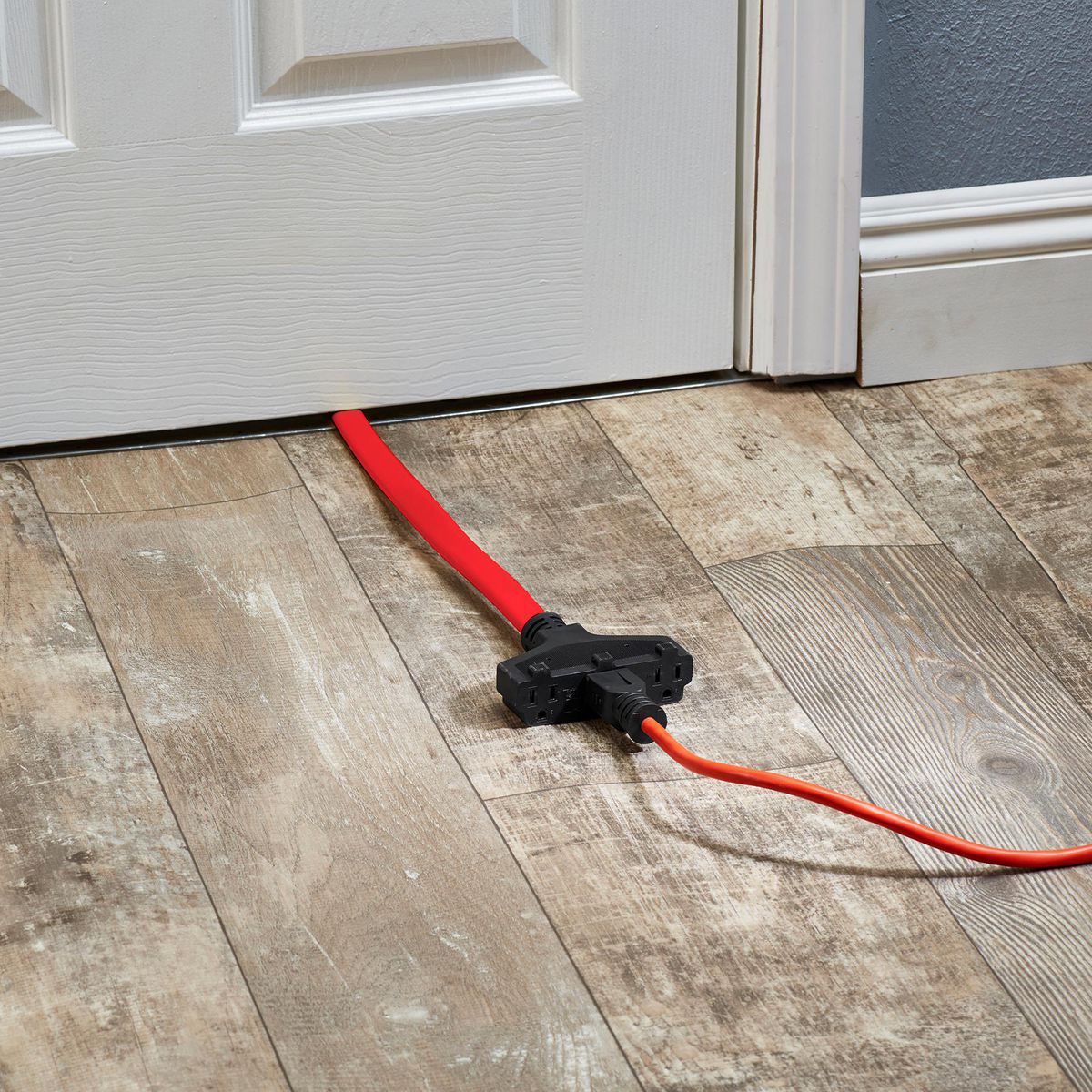 25 ft. 30 Amp 125V Generator Extension Cord Adapter V111049