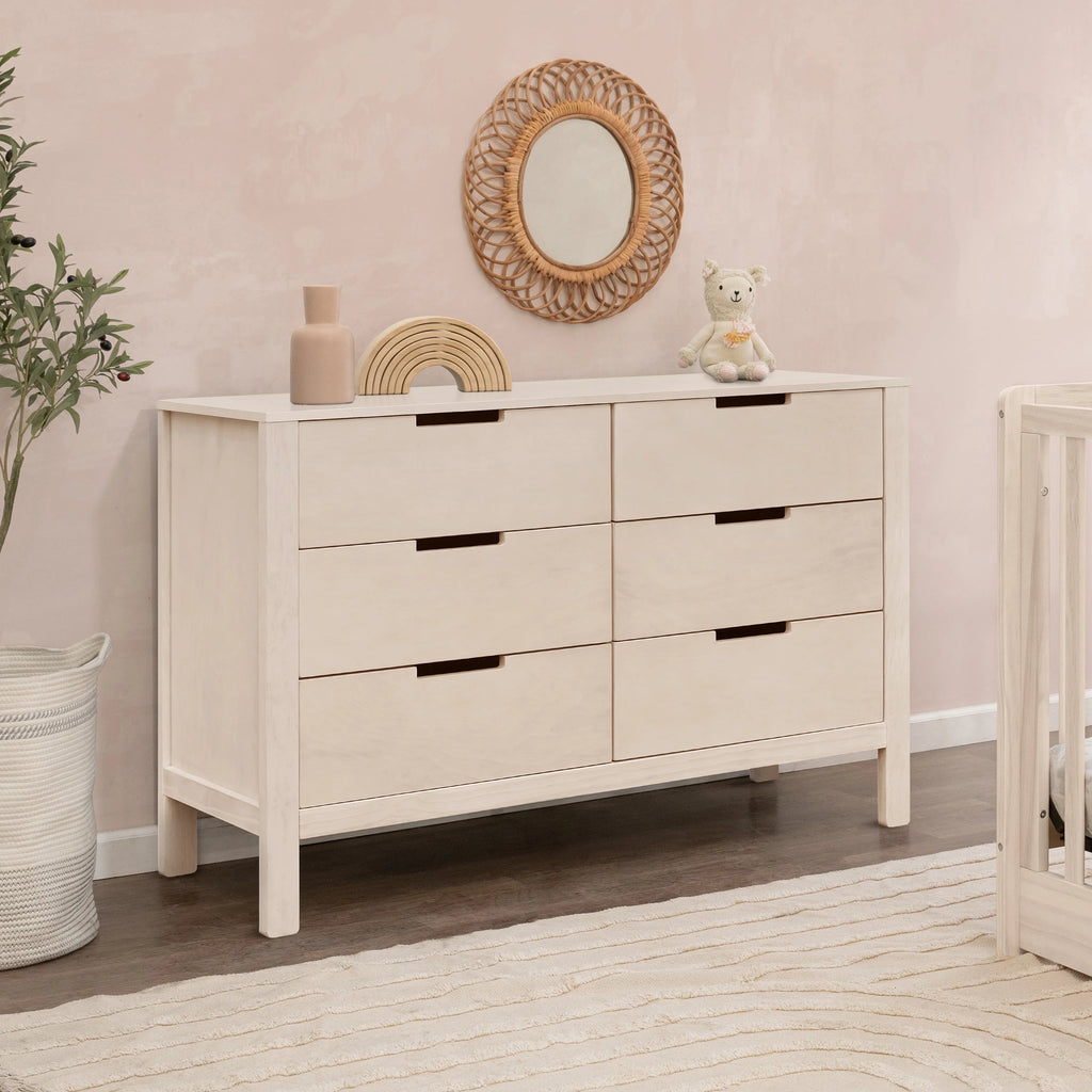 White 6-Drawer Dresser Z437353