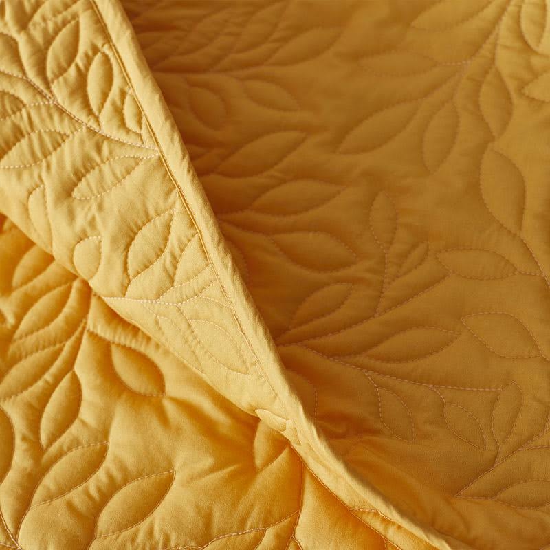 Mini Leaf Cotton Quilt Sun Yellow Size FQ T326
